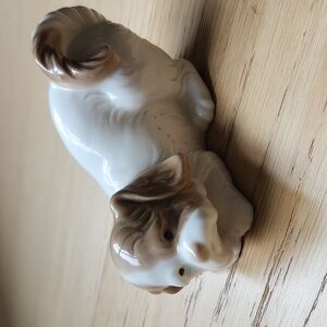 Vintage Lladro NAO Playful Puppy